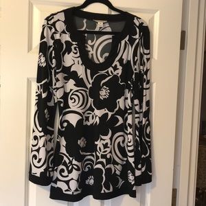 White House Black Market Tunic